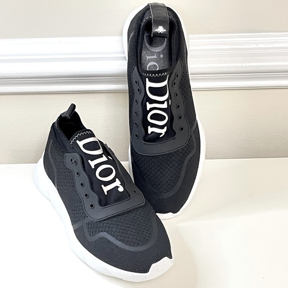SOLD 😃 NIB AUTHENTIC DIOR Women’s Black & White Sneakers Sz. EU 40 /  US 9.5 - Picture 1 of 10